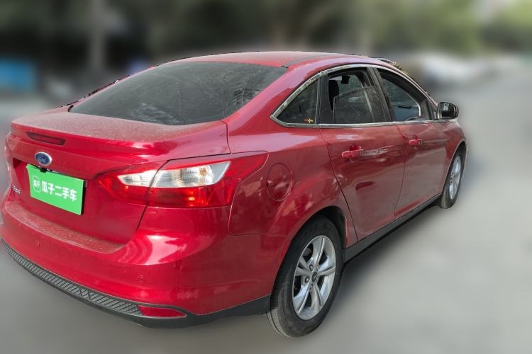 Used Ford Focus 2012 Sedan 1.6L Automatic Fashion Edition