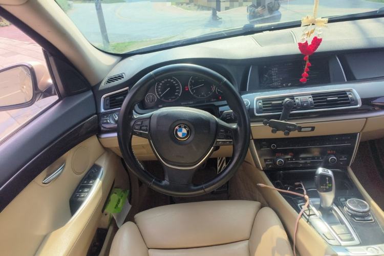 Used BMW 5 Series GT 2013 535i Elegant Edition
