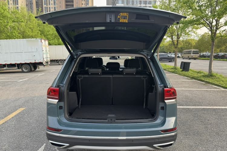 Used Volkswagen Teramont 2023 380TSI Four-Wheel Drive Prestige Flagship Edition Trunk