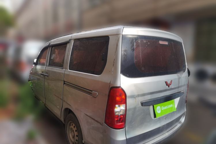 Used Wuling Rongguang V 2015 1.5L Practical Version
