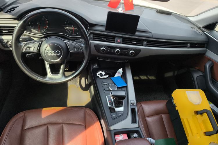 Used Audi A4L 2017 40 TFSI Ambition Edition
