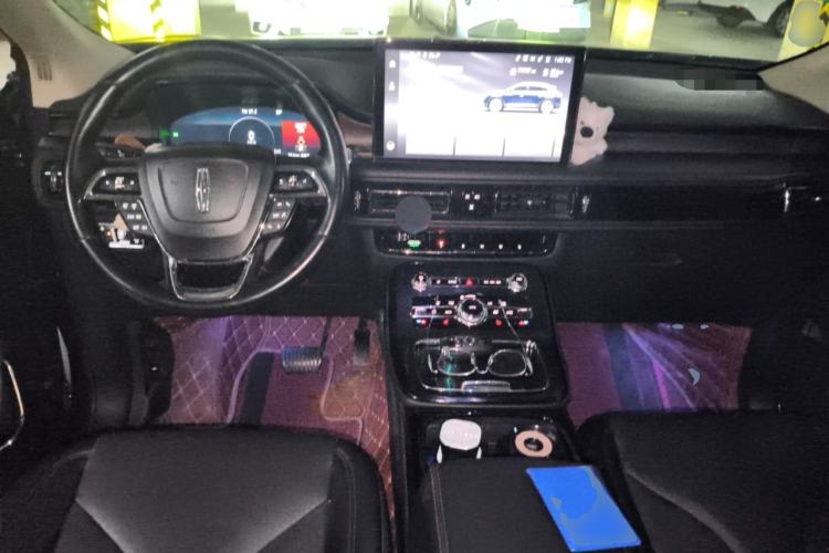 Used Lincoln Nautilus 2021 2.0T Four-Wheel Drive Luxury Edition Center Console