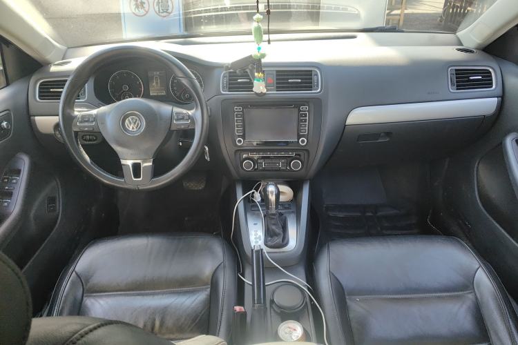 Used Volkswagen Sagitar 2012 1.4TSI Automatic Luxury Edition