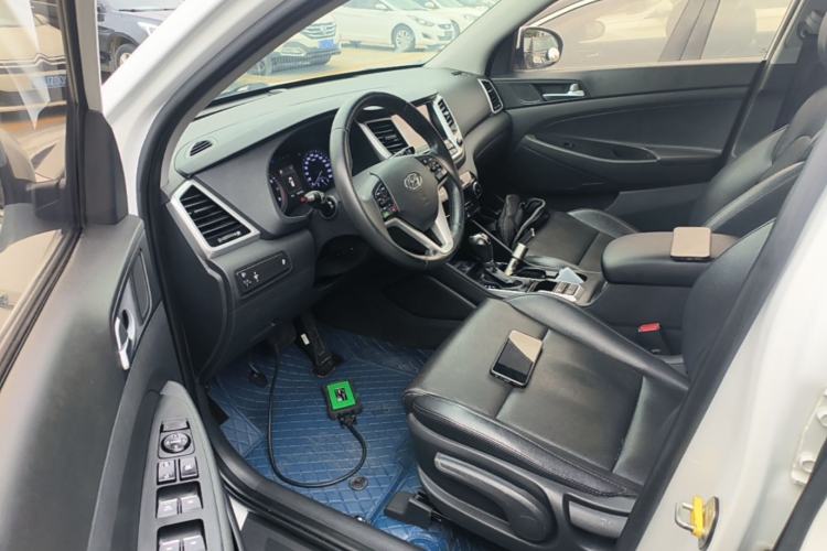 Used Hyundai Tucson 2015 1.6T Dual-Clutch Two-Wheel-Drive Smart Model Driver Seat