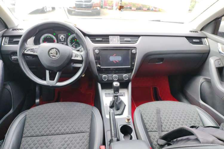 Used Skoda Octavia 2018 TSI230 DSG Luxury Edition