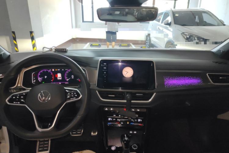 Used Volkswagen T-ROC 2023 300TSI DSG Two-Wheel Drive Starlight Edition Center Console