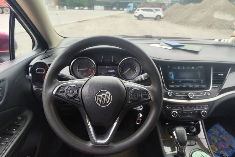 Used Buick Verano 2018 Sedan 20T Dual-Clutch Elite Model Steering Wheel
