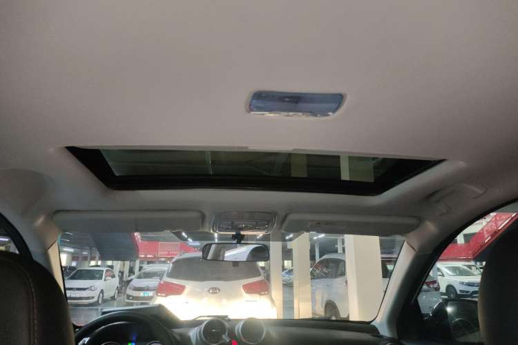 Used Haval H6 2016 Upgraded Model 1.5T Automatic Two-Wheel Drive Elite Version