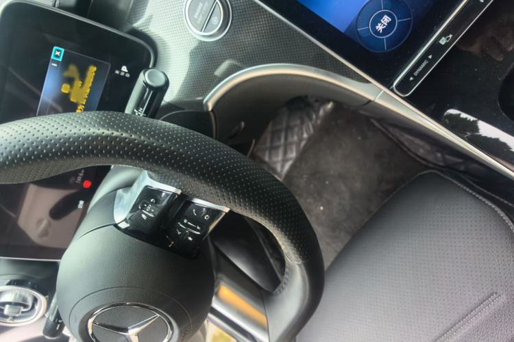 Used Mercedes-Benz C-Class 2024 Restyled C 260 L Sport Edition Gear Lever