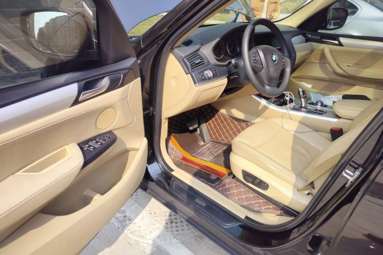 Used BMW X3 2011 xDrive28i Leading Model