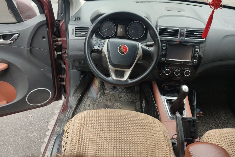 Used FORTHING Joyear X5 2013 1.6L Manual Luxury Model China IV Standard
