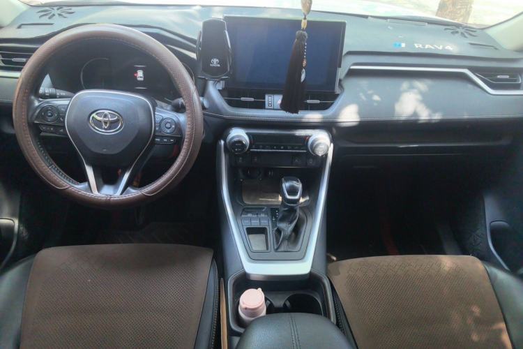 Used Toyota RAV4 2022 2.0L CVT Two-Wheel Drive Fashion Plus Edition
