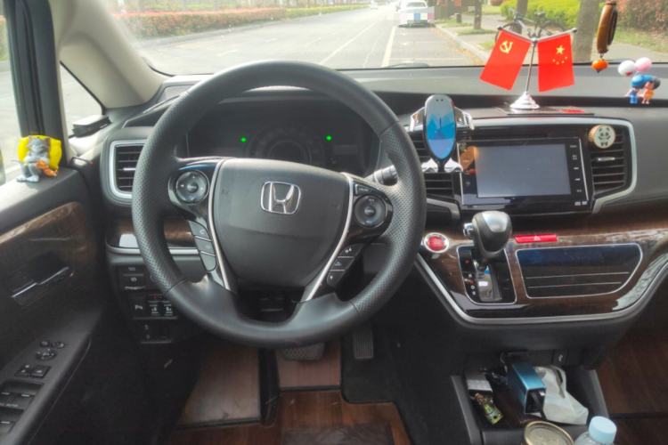 Used Honda Odyssey 2015 Revised Version 2.4L Supreme Edition
