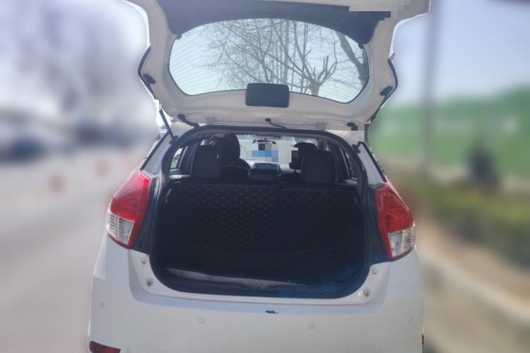 Used Toyota YARiS L Zhi Xuan 2015 1.5E Automatic Charm Edition
