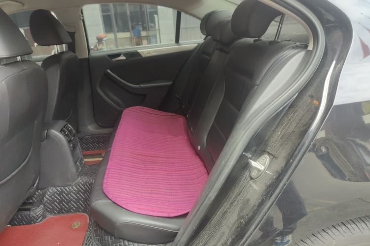 Used Volkswagen Sagitar 2012 1.4TSI Automatic Luxury Edition Left Rear Seat