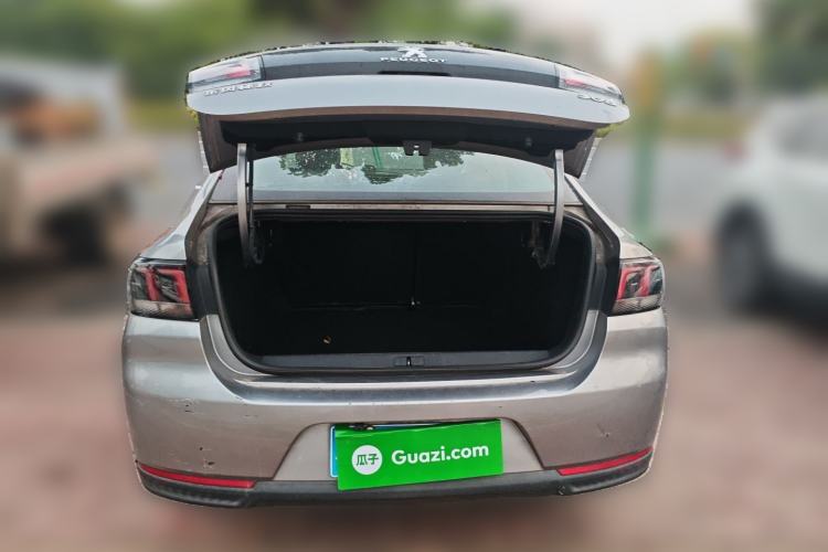 Used Peugeot 308 2016 1.6L Manual Fashion Edition
