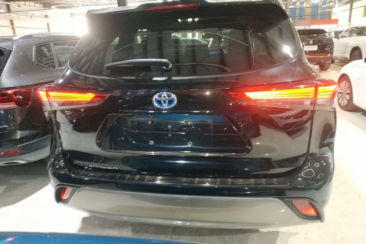 Used Toyota Highlander 2022 Dual-Engine 2.5L Four-Wheel Drive Prestige Version 7 Seats Rear