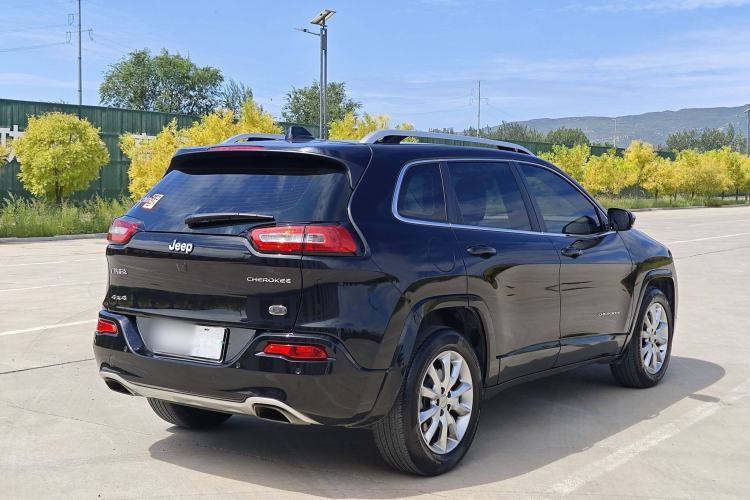 Used Jeep Cherokee 2017 2.4L Excellence Edition