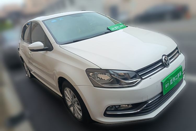 Used Volkswagen Polo 2016 1.6L Automatic Luxury Model Front Right 45 Deg