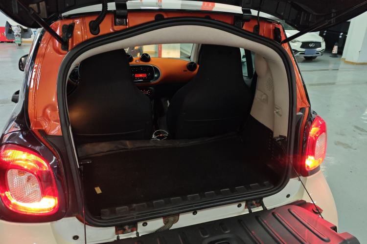 Used smart fortwo 2015 1.0L 52 kW Hardtop Passion Edition
