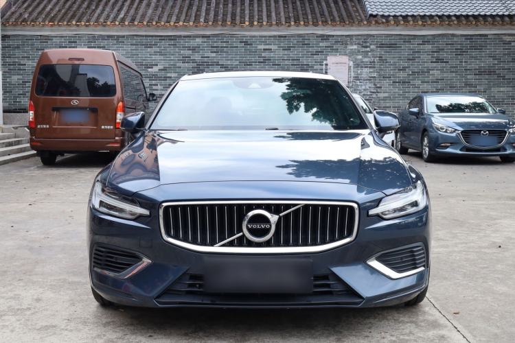 Used Volvo S60 New Energy 2021 T8 E-Drive Hybrid Four-Wheel Drive Smart Luxury Edition
