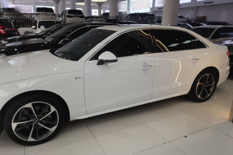 Used Audi A4L 2024 40 TFSI Fashion Dynamic Model
