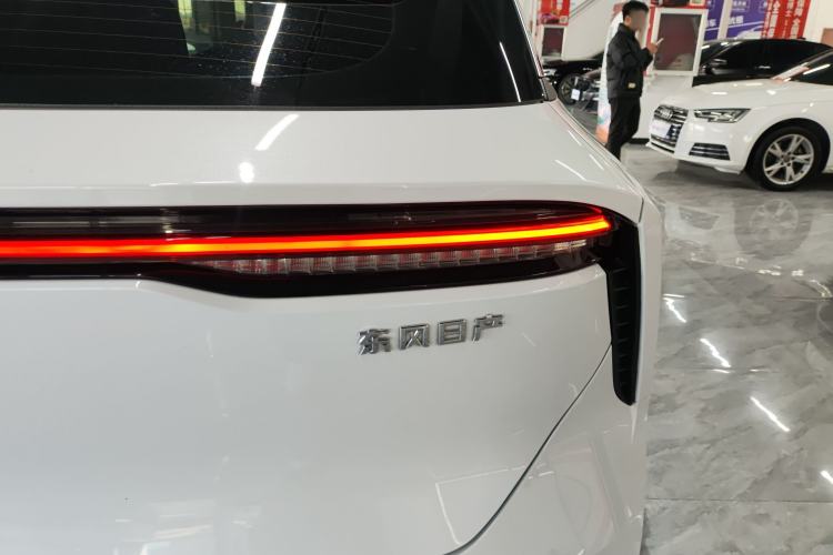 Used Venucia V DD-i 2023 60km iD Joy Ride Edition