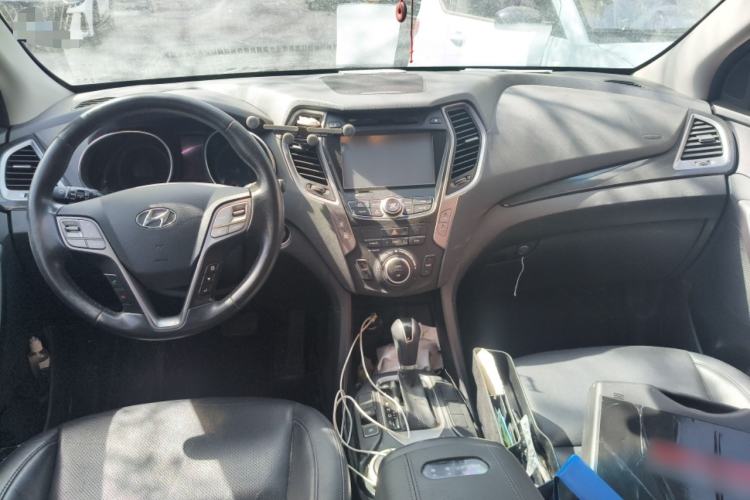 Used Hyundai Santa Fe 2015 2.0T Automatic All-Wheel Drive Smart Version 5 Seats