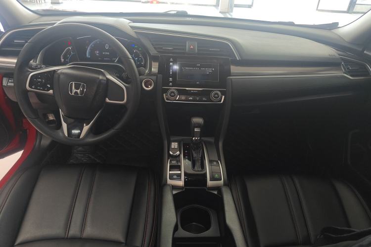 Used Honda Civic 2019 220TURBO CVT Dynamic Edition China VI Center Console