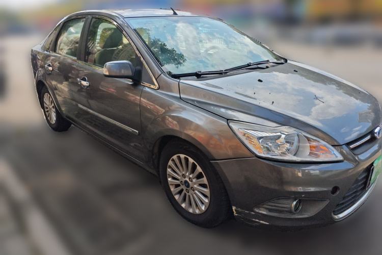 Used Ford Focus 2013 Sedan Classic 1.8L Manual Fashion Edition