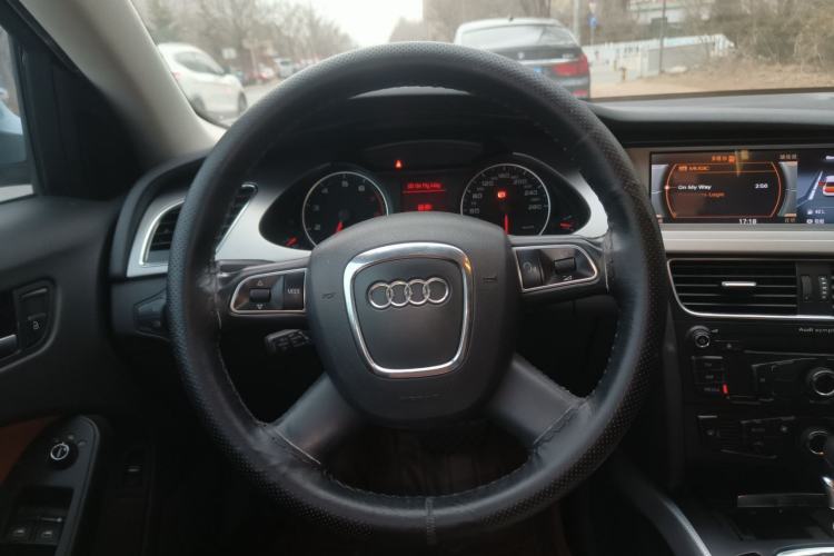 Used Audi A4L 2012 2.0 TFSI automatic standard version