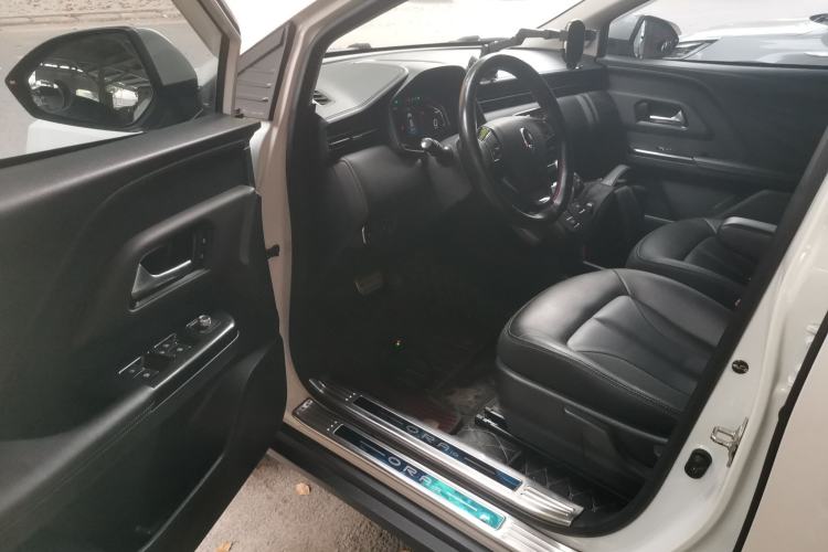 Used ORA iQ 2018 High-Range Version Smart Connectivity Model
