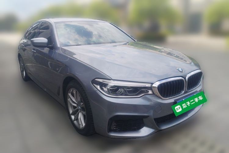 Used BMW 5 Series 2020 525i M Sport Package Front Right 45 Deg