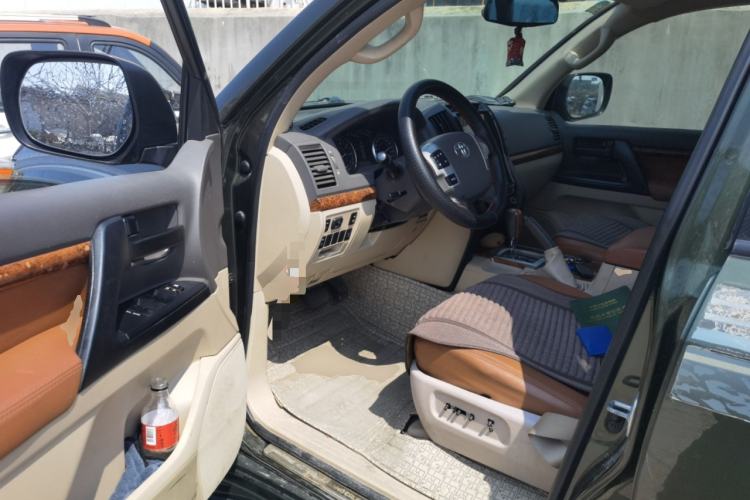 Used Toyota Land Cruiser 