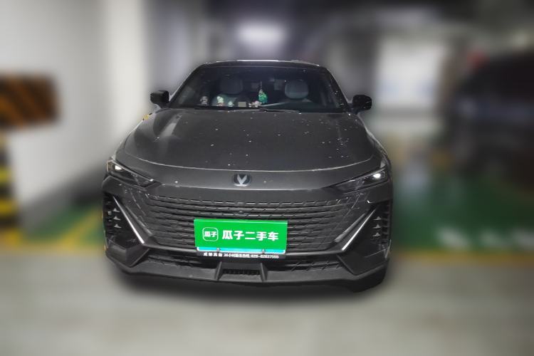 Used Changan UNI-V 2022 1.5T Prestige Version