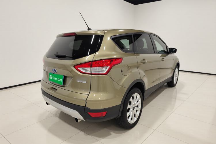 Used Ford Kuga 2015 1.5L GTDi Two-Wheel-Drive Comfort Model
