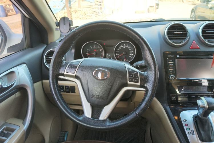 Used Haval H6 2012 2.4L Automatic Two-Wheel Drive Elite Version
