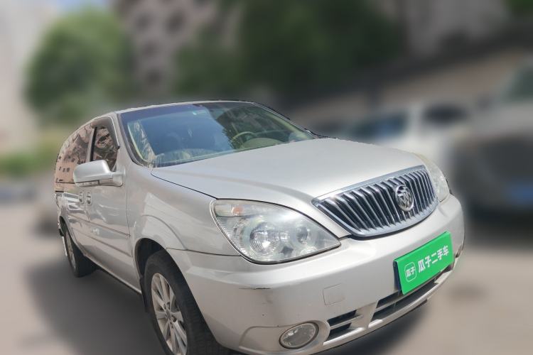 Used Buick GL8 2013 2.4L Comfort Edition Front Right 45 Deg