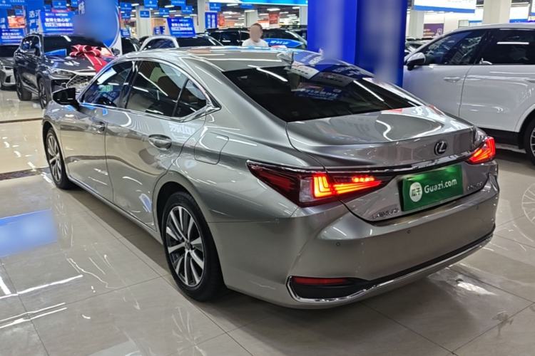 Used Lexus ES 2018 200 Excellence Edition China V Standard
