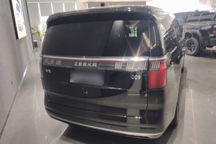 Used Zeekr 009 2022 WE Edition Rear