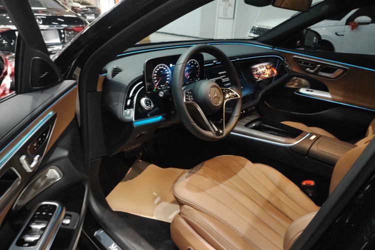 Used Mercedes-Benz E-Class 2025 Facelift E 300 L Luxury Edition