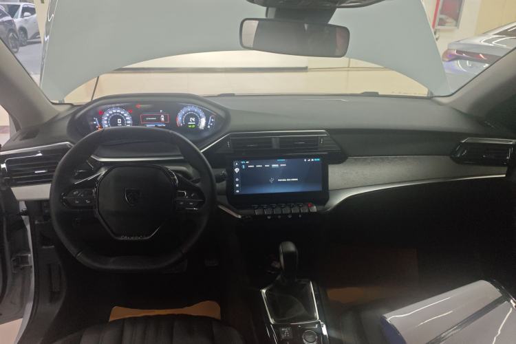 Used Peugeot 408 2024 360THP "Da Da" Edition – Romani Version Center Console