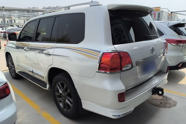 Used Toyota Land Cruiser 2015 4.0L V6 Middle East Low-Trim Version Rear Left 45 Deg