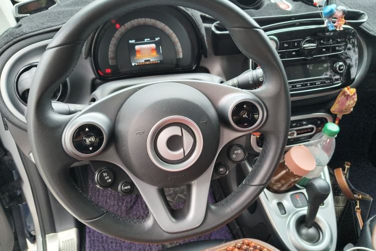 Used smart fortwo 2015 1.0L 52 kW Hardtop Passion Edition
