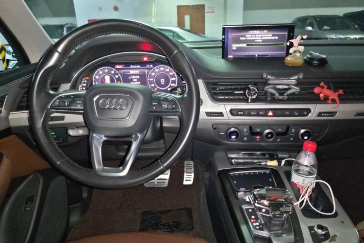 Used Audi Q7 2016 40 TFSI Comfort Model
