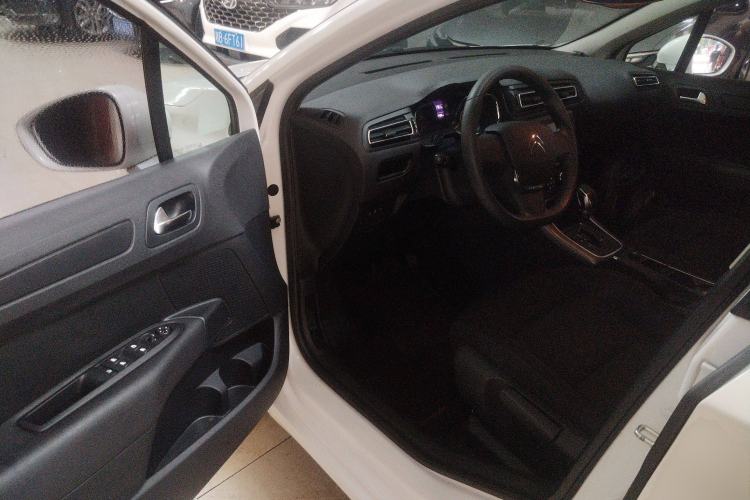 Used Citroen C4 Sega 2016 1.6L Automatic Comfort Model Driver Seat