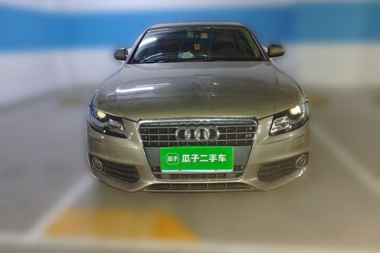 Used Audi A4L 2012 2.0 TFSI automatic standard version