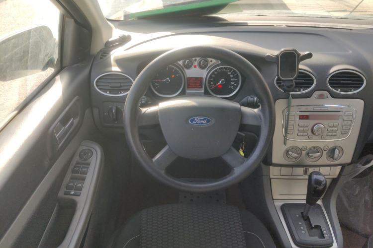 Used Ford Focus 2013 Hatchback Classic 1.8L Automatic Base Model