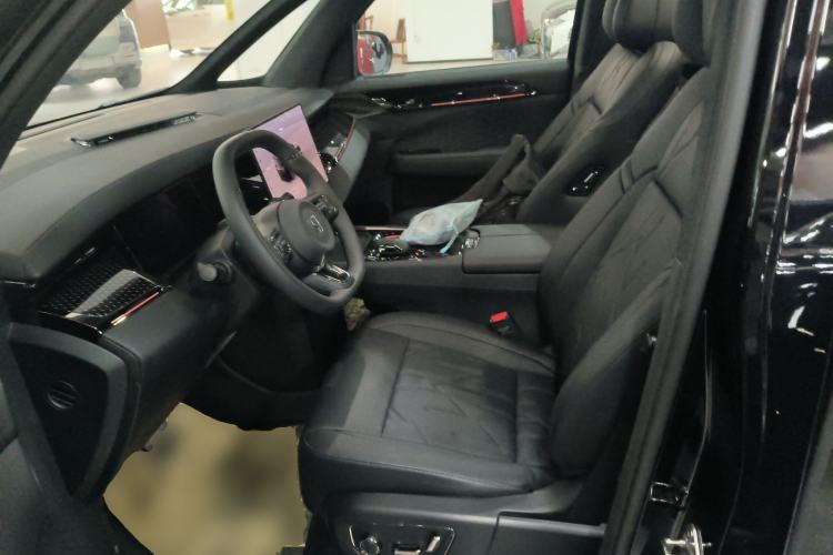 Used Zeekr 009 2024 7-Seater Walk-Through Version Four-Wheel Drive 108 kWh
