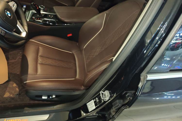 Used BMW 5 Series 2022 Restyled 525Li Luxury Package